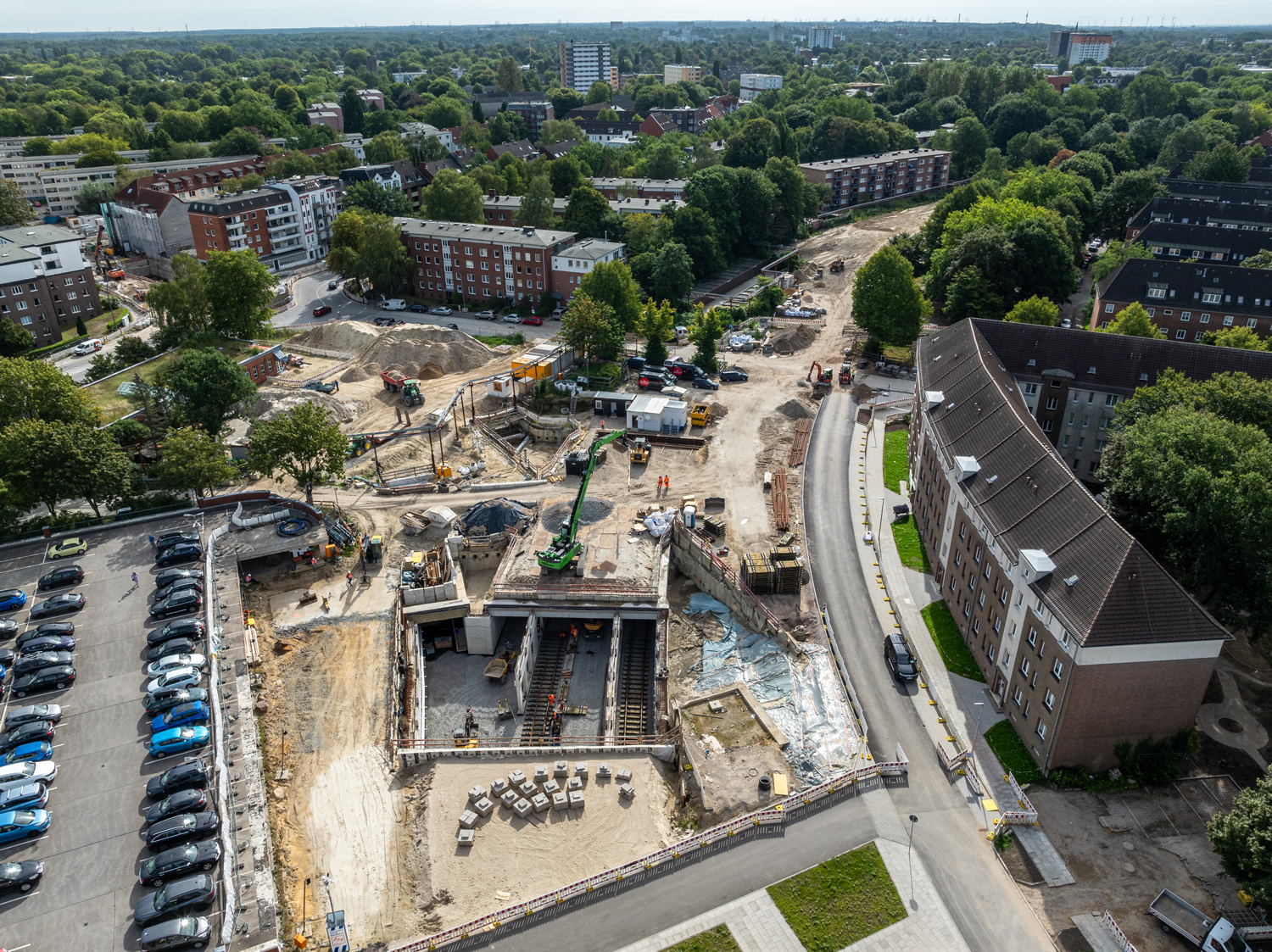 Drohnenaufnahme Kreuzungsbauwerk - Tunneldecke teilweise geschlossen