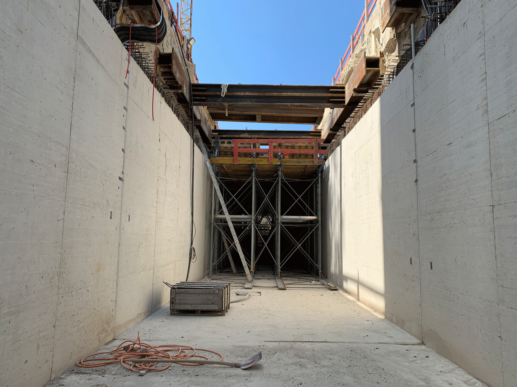 Tunnel Rohbau Sohle Wände