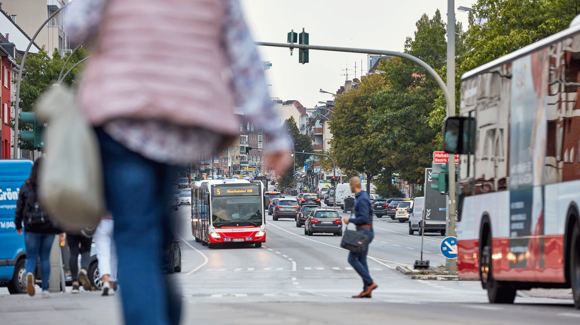 Der 5er Bus auf der Hoheluftchaussee: In Zukunft soll die U5 die stark frequentierte Buslinie entlasten.